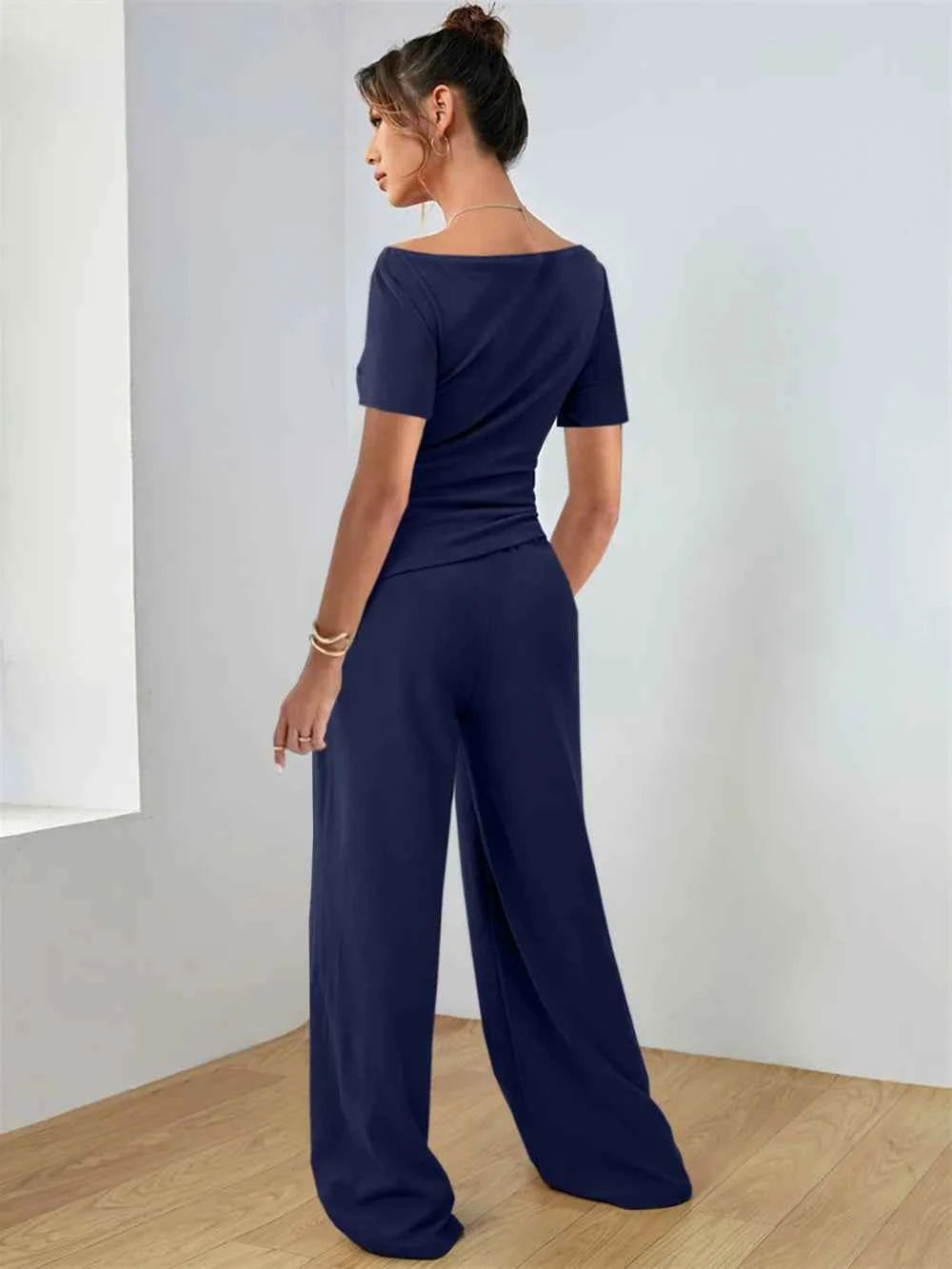 Round Neck Short Sleeve T-Shirt and Pants Set